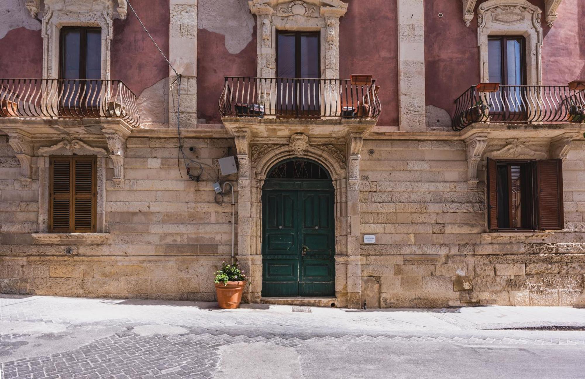 Palazzo Bozzanca Apartments By Wonderful Italy Syrakuzy Zewnętrze zdjęcie